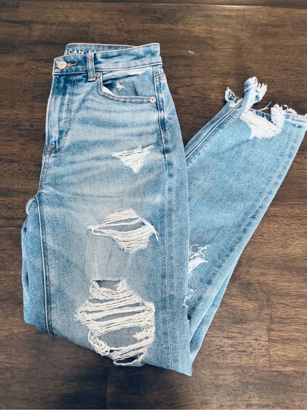 American Eagle High Rise Distressed Denim Jeans 00